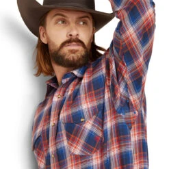 Ariat Men's Presley Red/White/Blue Plaid Long Sleeve Button Up Shirt 7 Ariat Men's Presley Red/White/Blue Plaid Long Sleeve Button Up Shirt -Moda Mix Shop P2793185 4 30907.1697042997